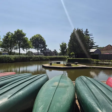 Chalet Tetchalet Met Wellness Tuin