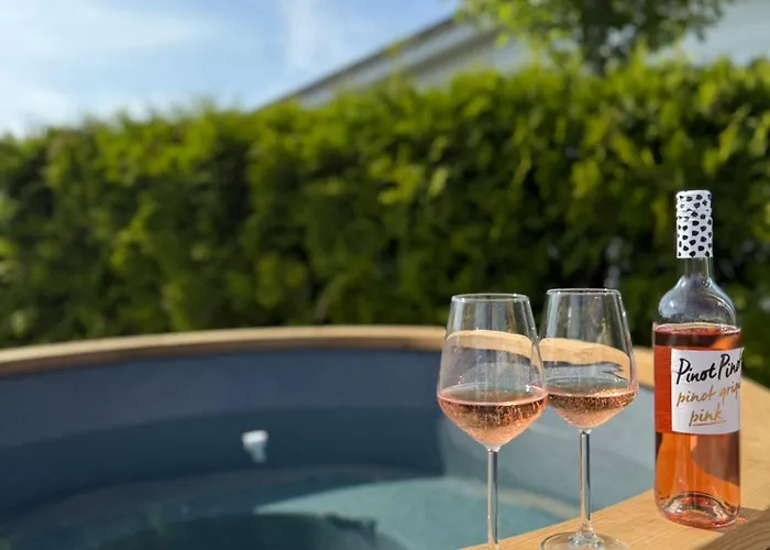 Chalet Tetchalet Met Wellness Tuin *