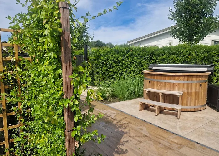 Chalet Tetchalet Met Wellness Tuin *